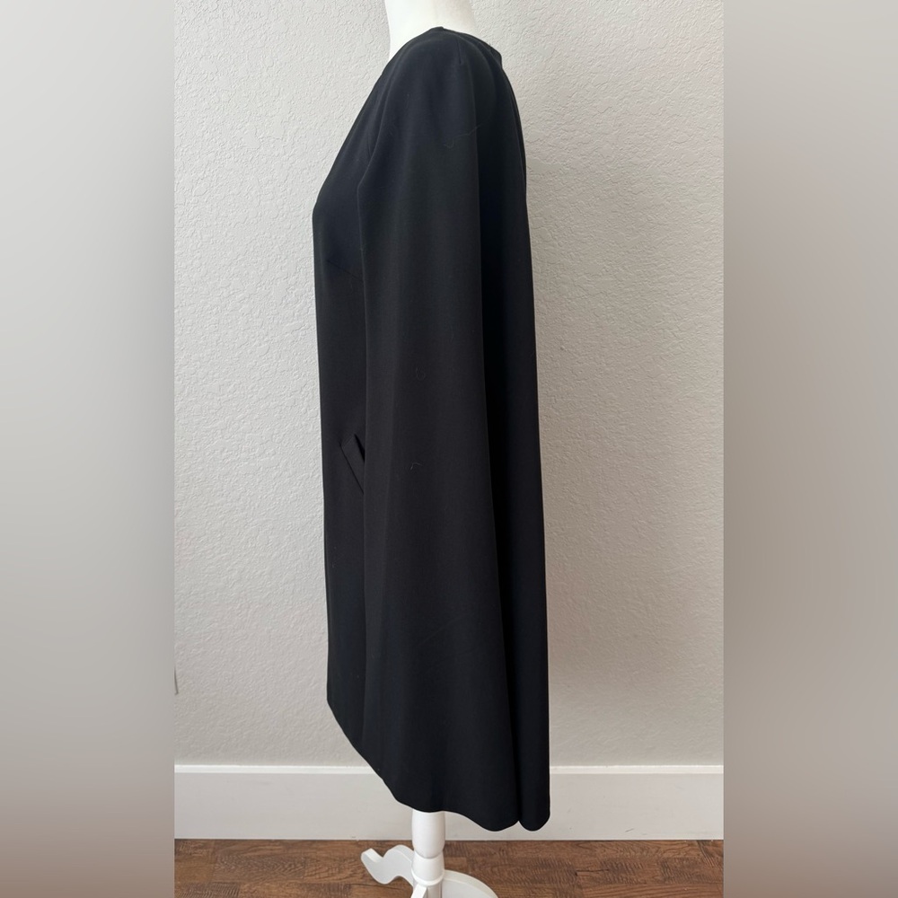 Trina Turk‎ Shinrin Black V-Neck Cape Dress Women's Size 6 Q - Picture 6 of 11